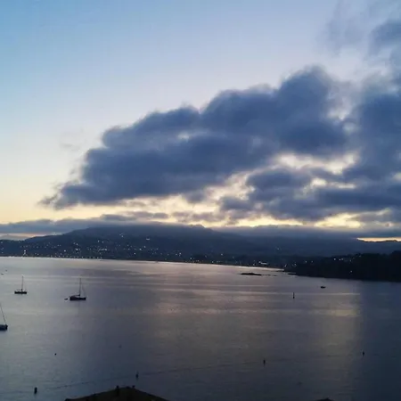 En La Playa Ideal Grupos Apartament Baiona