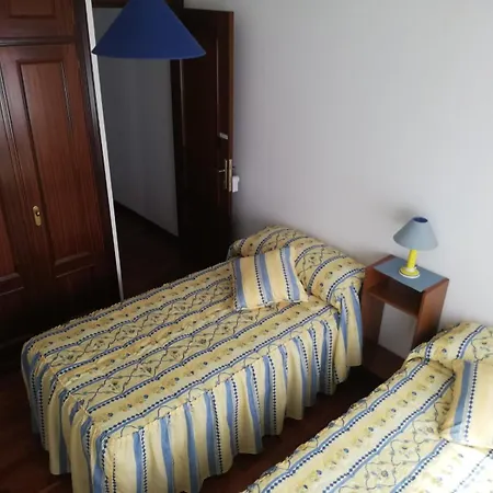 En La Playa Ideal Grupos Apartament Baiona